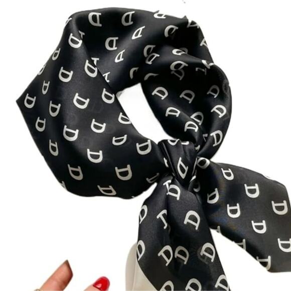 Elegant Black and White Designer Scarf - Picture 1 of 8